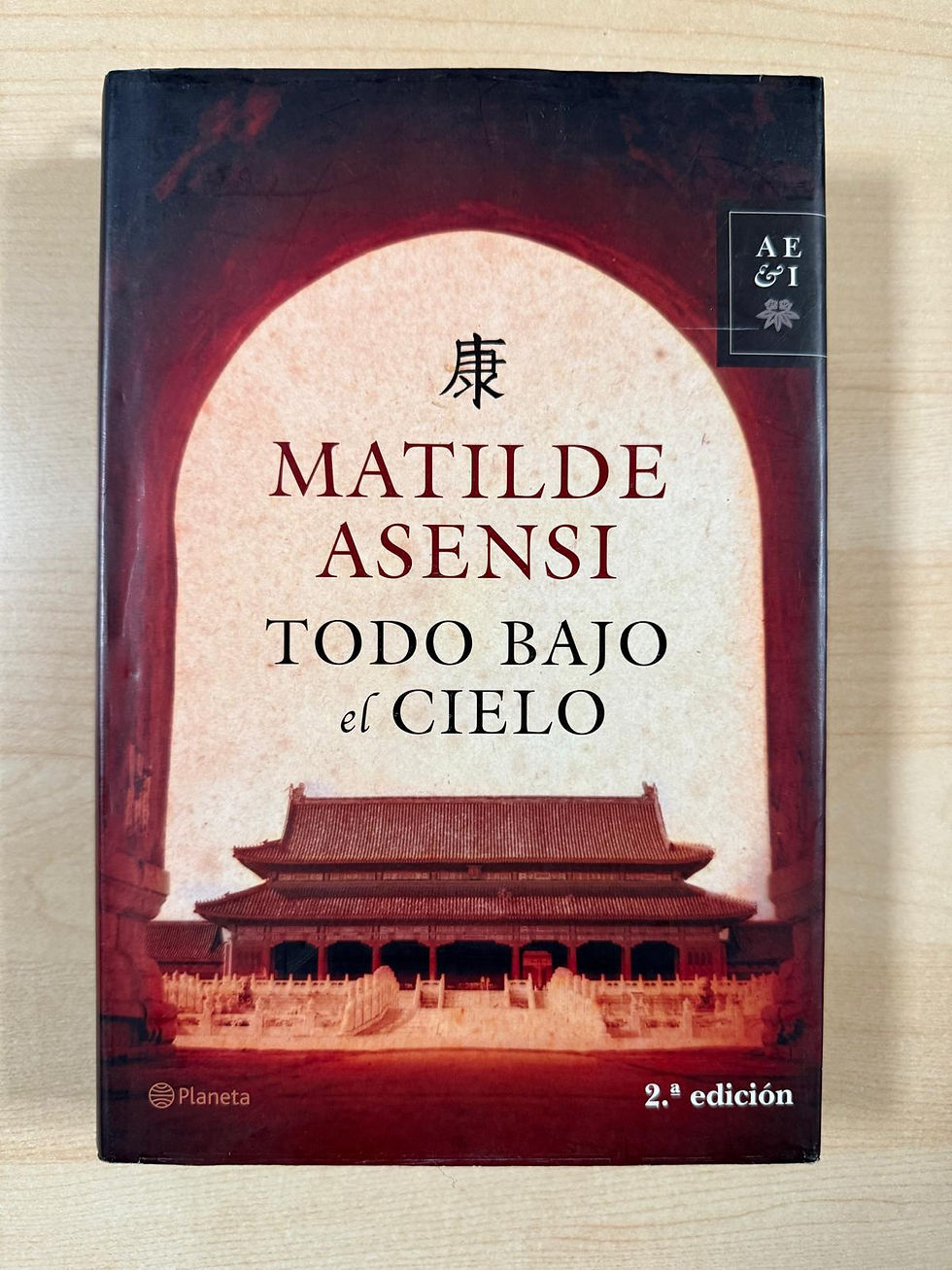 Todo bajo el cielo | Asensi, Matilde, Los Libros del Abuelo, tu librería solidaria