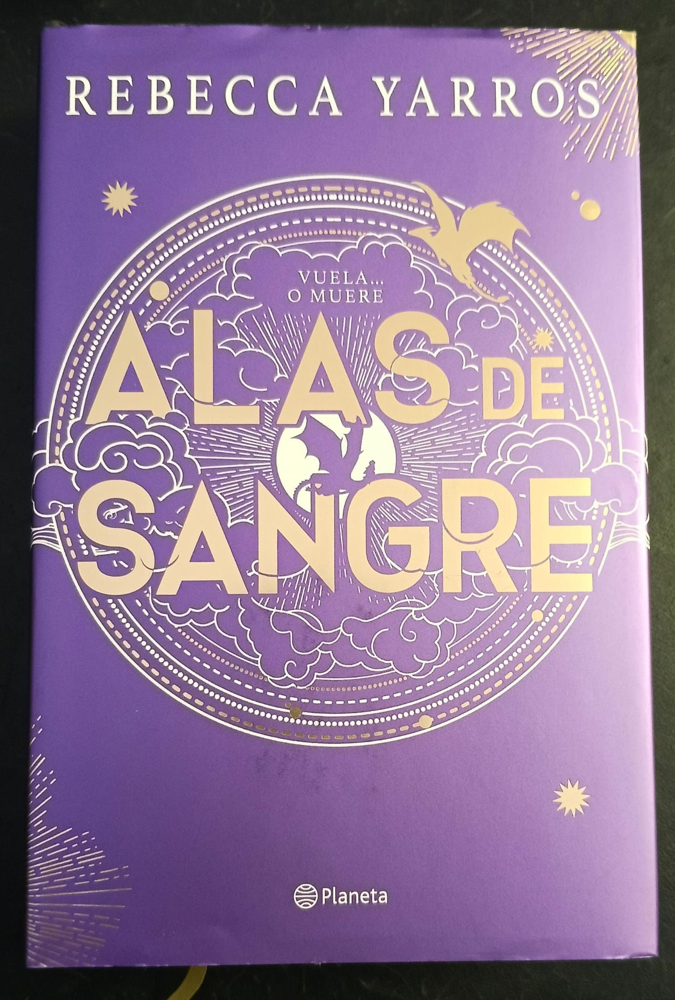 Alas de sangre. Empíreo 1 | Yarros, Rebecca. Los Libros del Abuelo, tu librería solidaria.