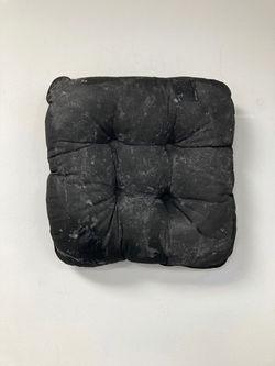 Cushion (No.4)