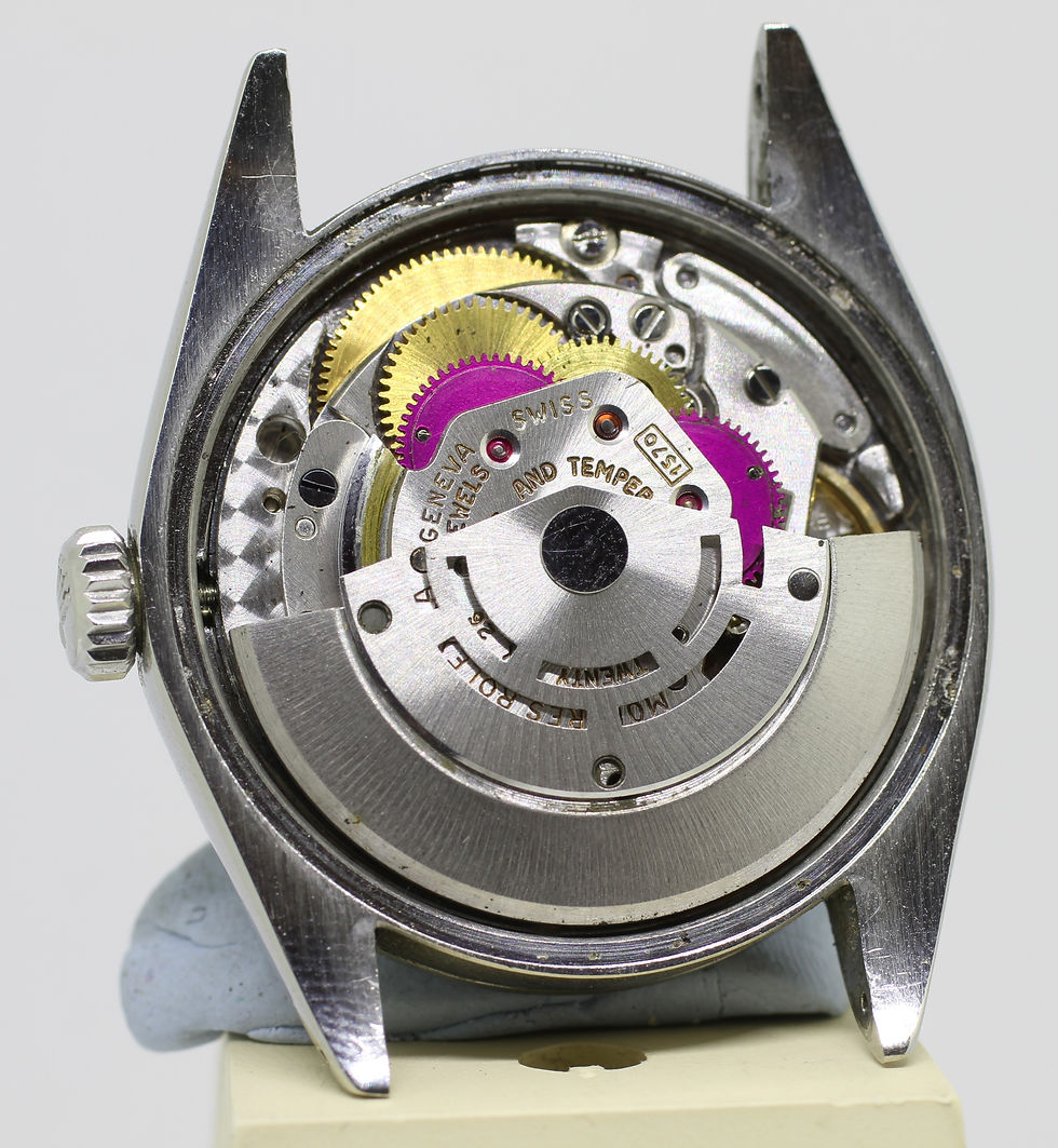 Thumbnail: 1978 Vintage Rolex Date 1500 Blue Textured Linen Dial