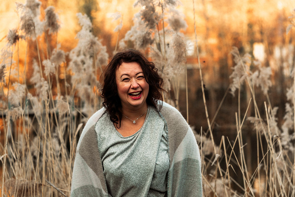 Interview zum Thema "Freie Trauungen", Portraitfotografie von Caterina Vitale Fotografie am Trappensee in Heilbronn