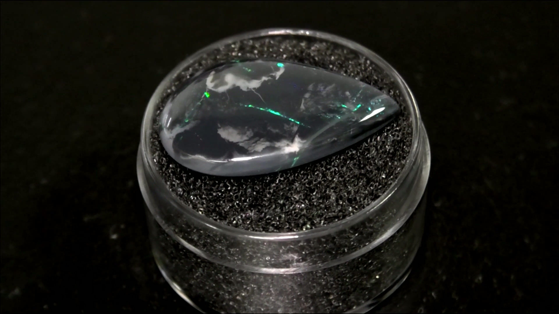 Lightning Ridge Black Opal from Australia