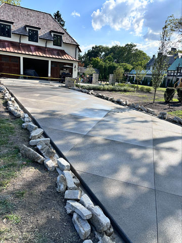 Concrete driveway installed in Columbus, Ohio by Hacker’s Concrete Impressions
