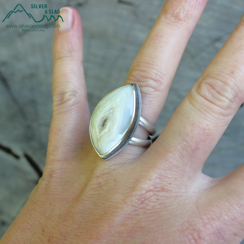 Thumbnail: Beautiful Mojave Desert Agate set in Sterling Silver Statement Ring - Size 6