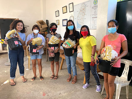 Typhoon-stricken families in CamSur receive livelihood aid