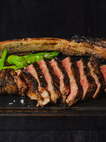 USDA Prime Tomahawk (40oz)