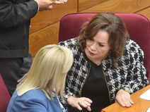 Senador niega haber firmado órdenes de trabajo de neposobris de Noelia Cabrera