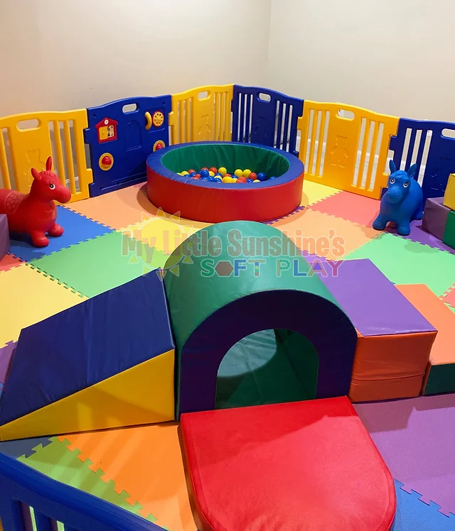 space hoppers soft play