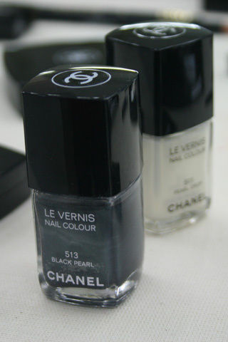 Chanel Spring Summer 2010 Le Vernis Chanel Makeup Collection by Peter Philips for Spring Summer 2011 + Makeup Looks Sneak Peek