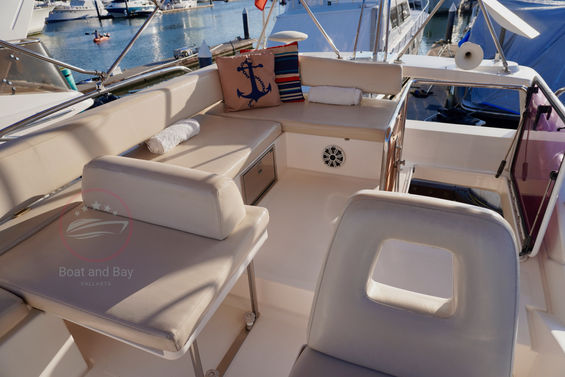 Fly bridge on a yacht