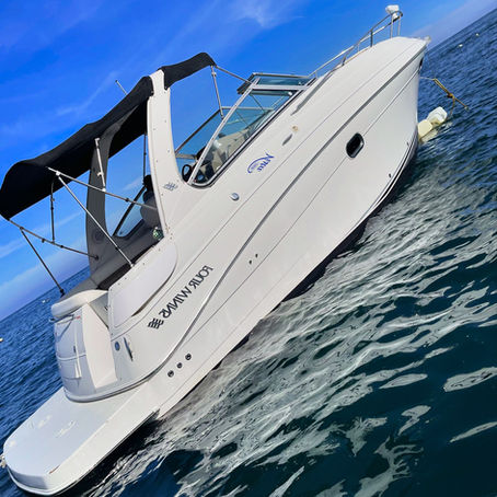 Four wings yacht on the water