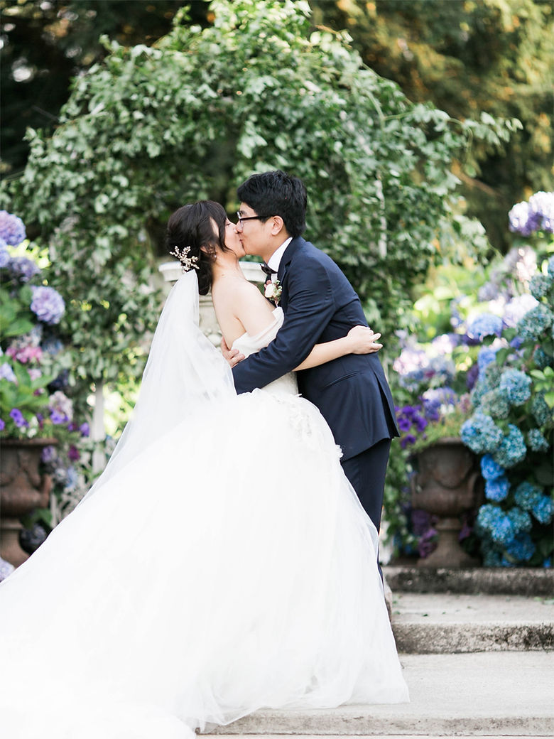 Romantic_pink_thornewood_castle_wedding_