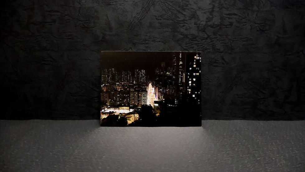 Thumbnail: 未來明信片，拍攝香港夜景，今天寫下對未來的祝福 Hong Kong Night View Postcard, write down now, sent by future｜ST's Choice 黑色選物