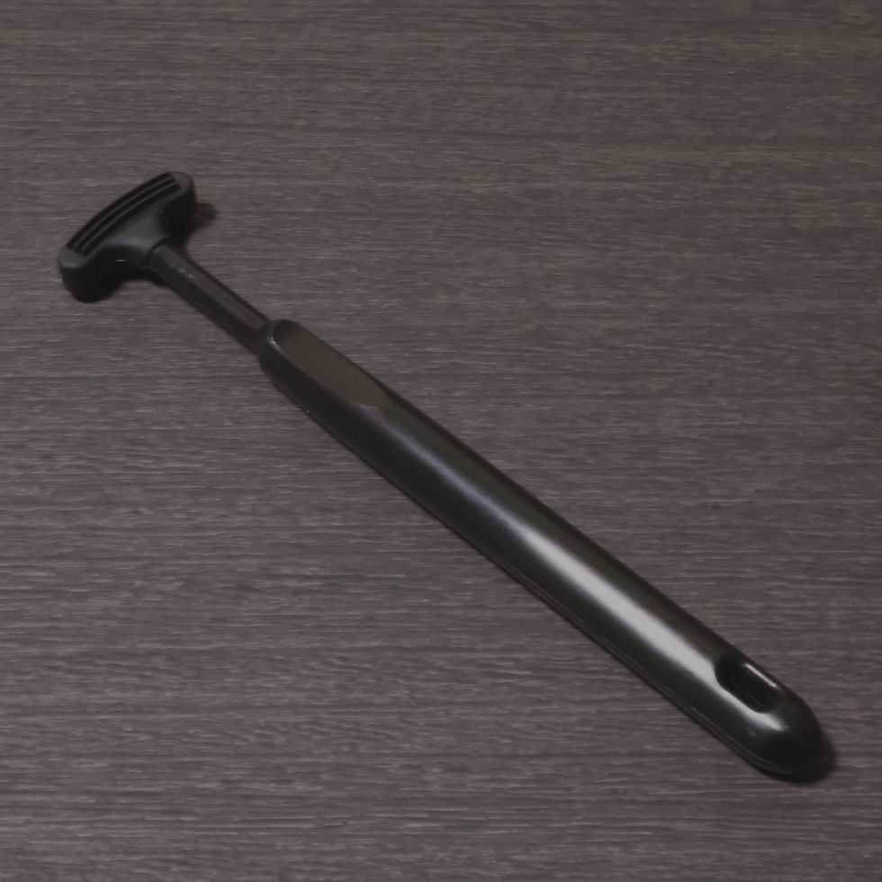 Thumbnail: 黑色舌苔清潔刷 Black Tongue Cleaner