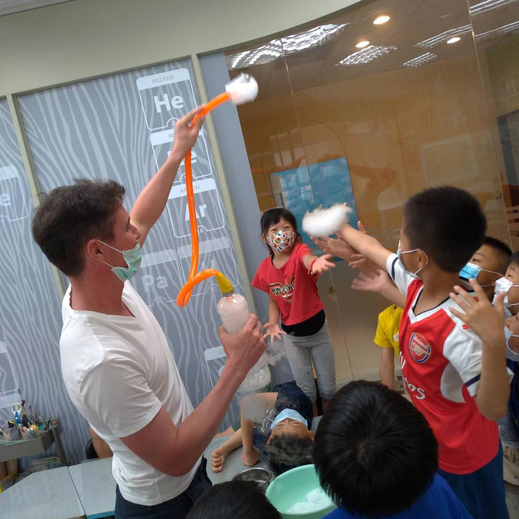 中廣冬令營 娛見日本動畫