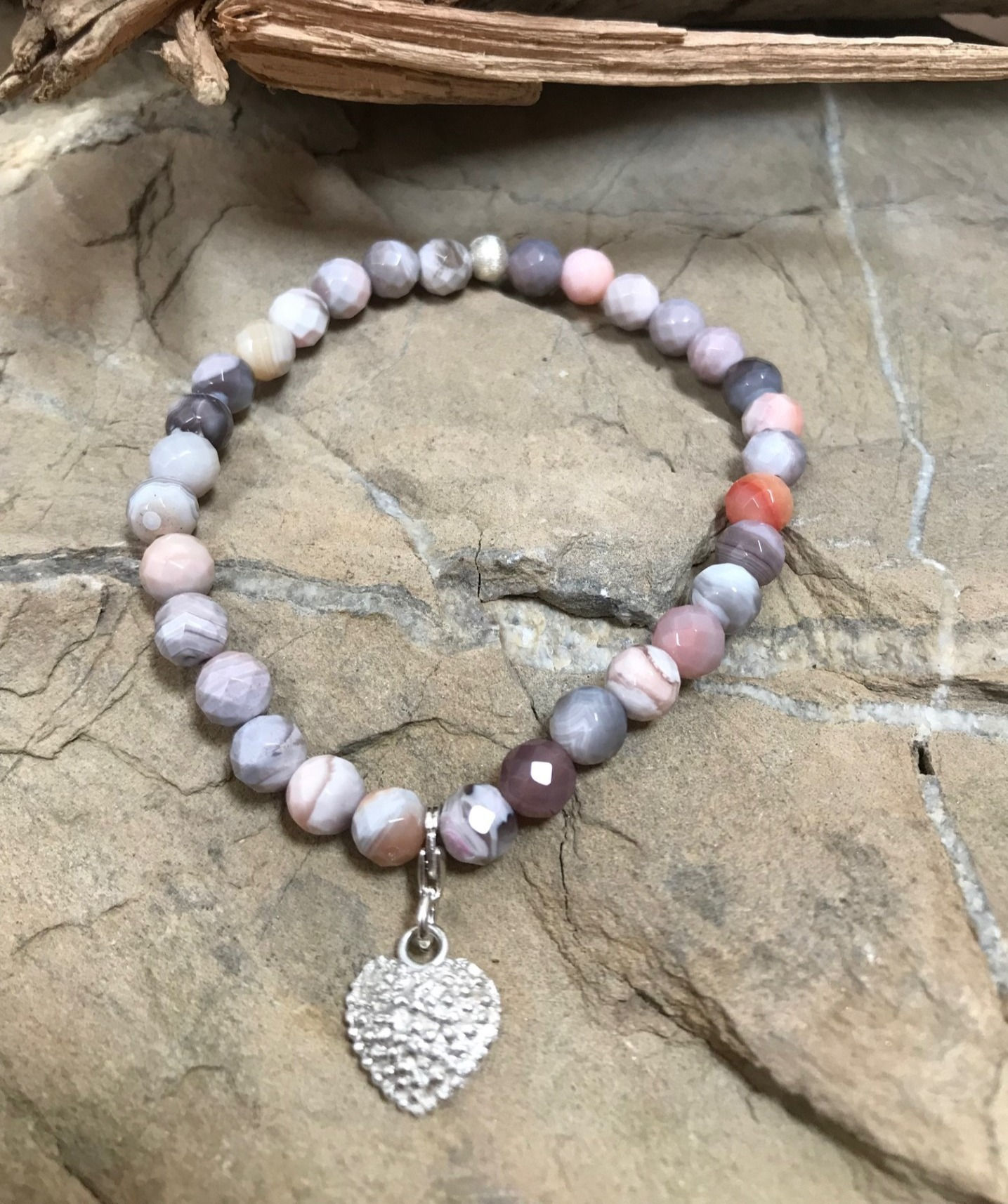 Armband Aprikosenachat facettiert mit Silber 925 & selbstgemachtem Herz Anhänger