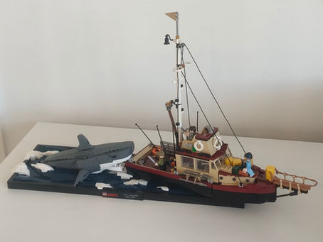 Da-dum, da-dum, dum dum dum dum...!! A review of a very frustrating build - LEGO Ideas set 21350 Jaws