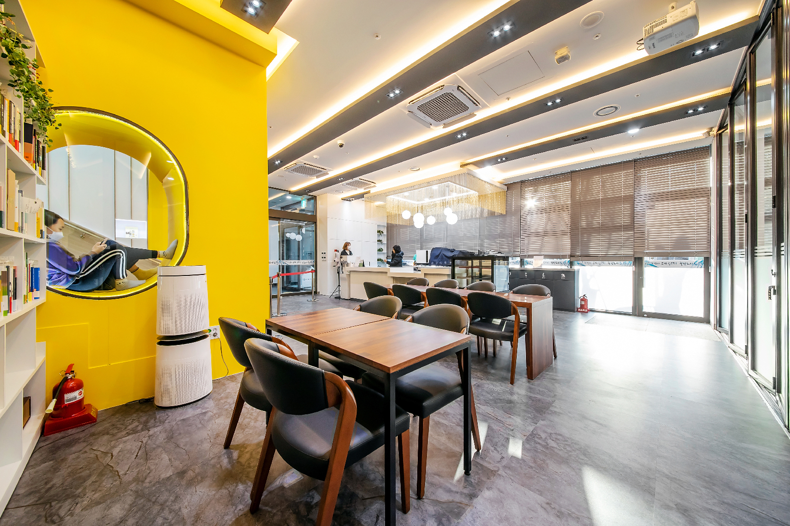 하계어울림센터 북카페