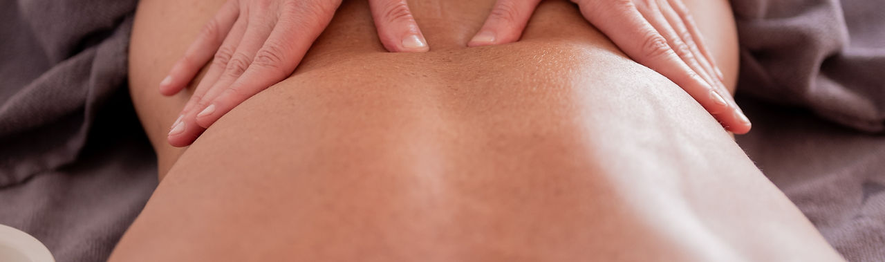 Audrey Pauwels / Plume massage intuitif / massage périnatalité & atelier bébé signe Lambersart Lille