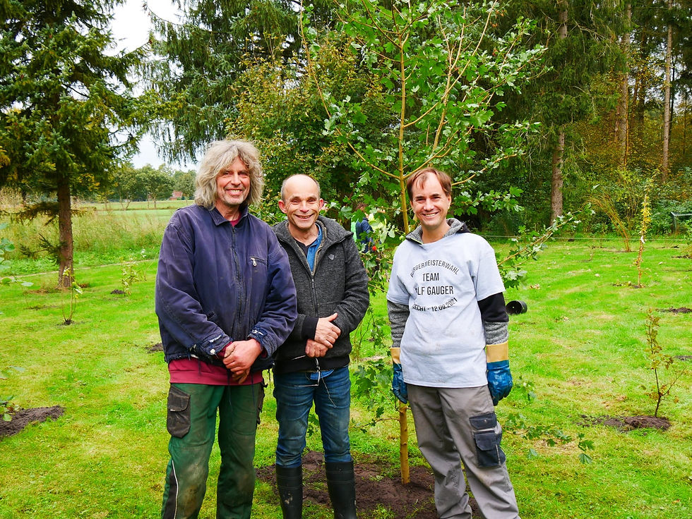 Baumpflanzaktion in Osterscheps