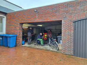 Fahrräder reparieren beim Edewechter Repaircafé