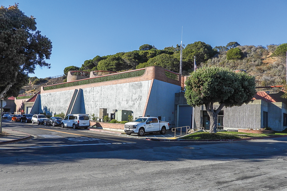 Sanitary District No. 5 of Marin, with its headquarters on Tiburon Boulevard, was the only peninsula agency found to meet all eight state website transparency requirements in The Ark’s analysis following a civil grand jury report on local government compliance. (Francisco Martinez / For The Ark)