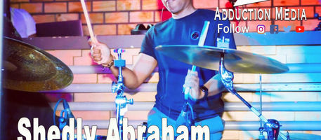 Shedly Abraham nous apporte une « Précision »