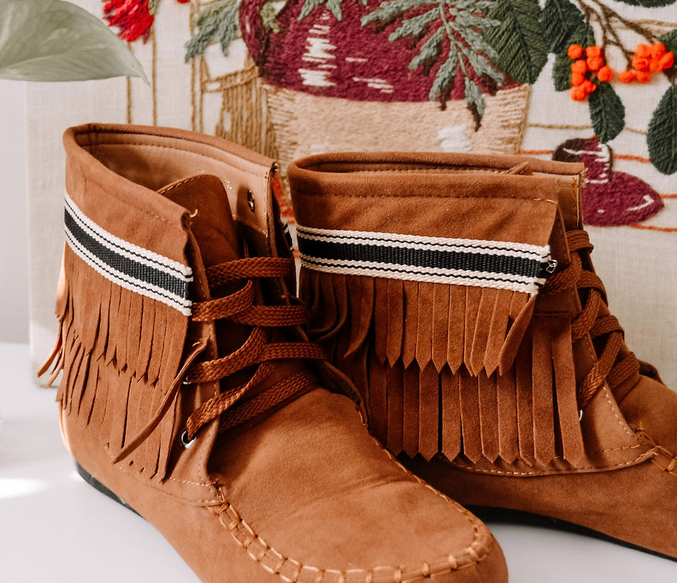 Thumbnail: WILDERNESS MY ONLY FRIEND FRINGE BOOT - RUST