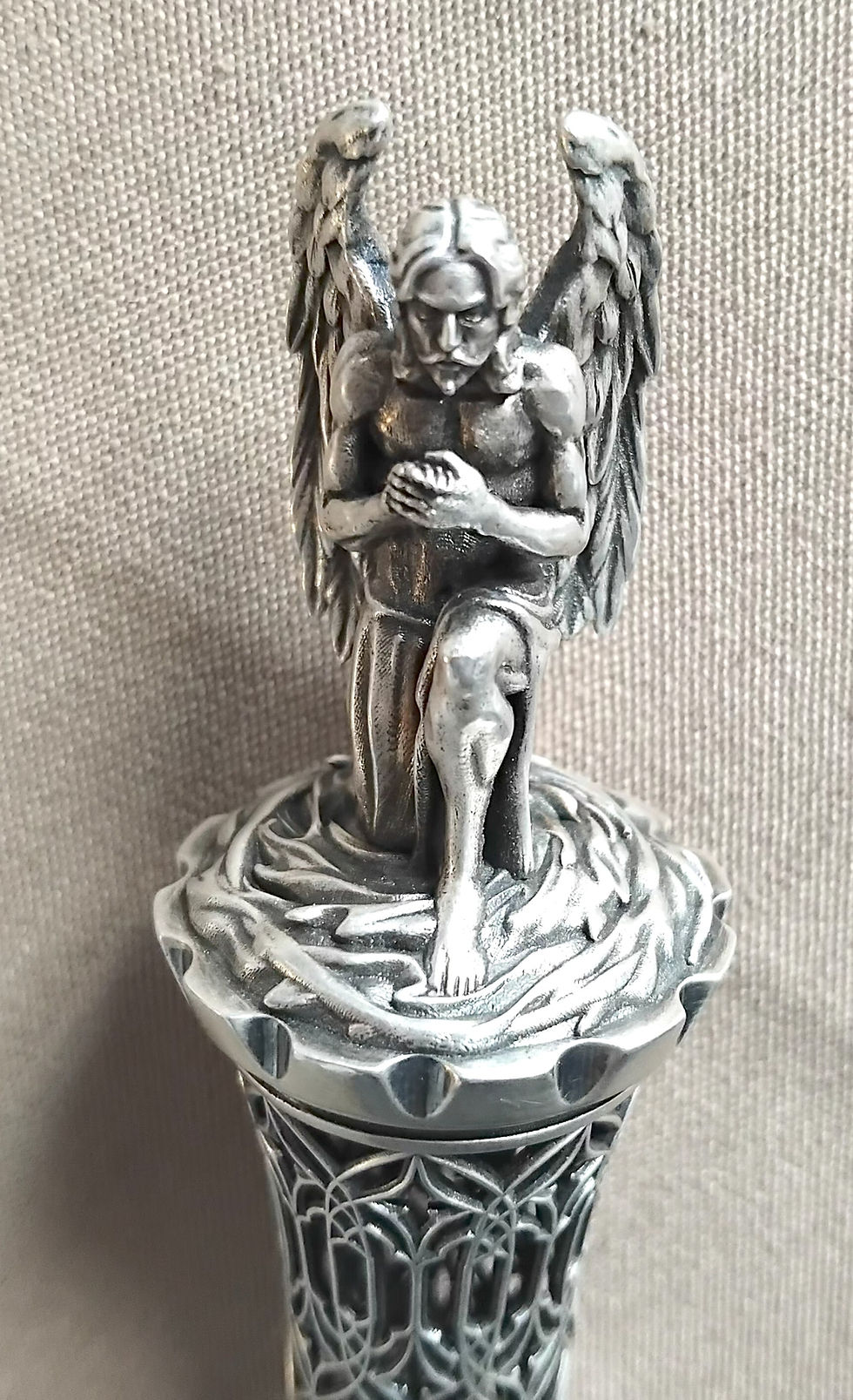Miniature : ange déchu, décor satanique,
