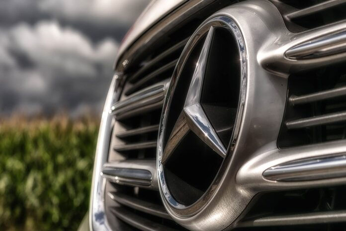 Mercedes Logbook Service