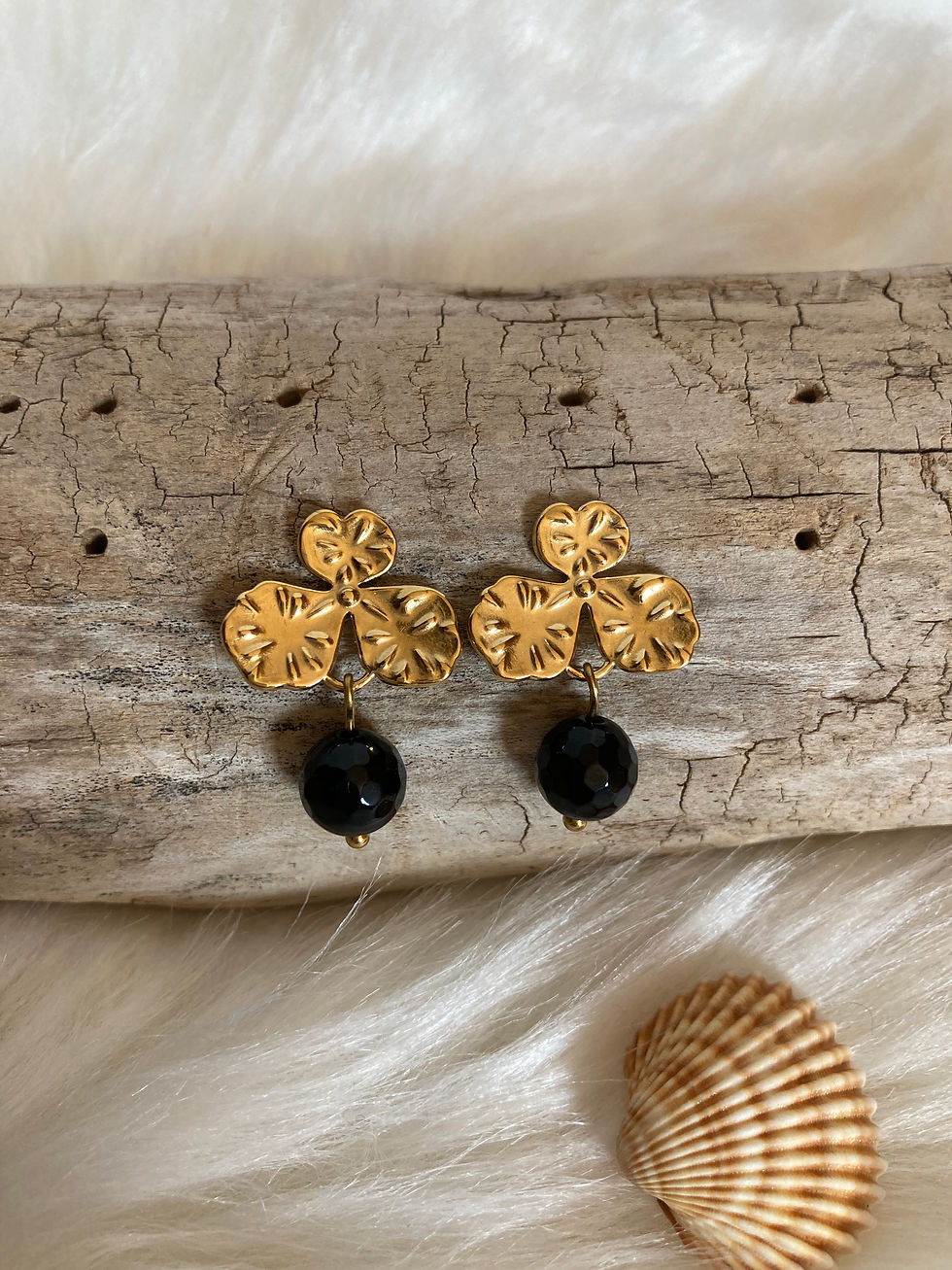 Miniature : Boucles d'oreilles Fara en pierre semi-précieuses