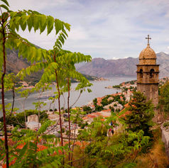 Our travel photo & video services capture the essence of your adventures, from breathtaking landscapes to unforgettable moments.