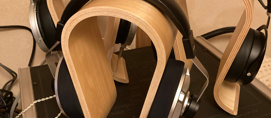 ヘッドホンショップ始めました(笑)