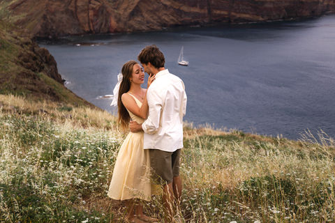 Intimate couples portraits Madeira forest