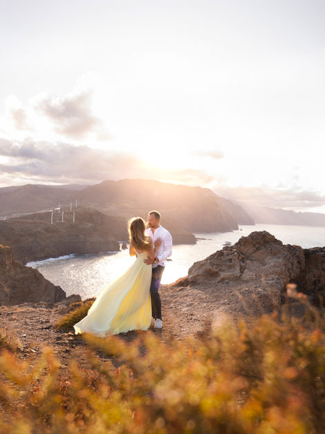 Sunset couple photography in Madeira overlooking breathtaking mountain and ocean views