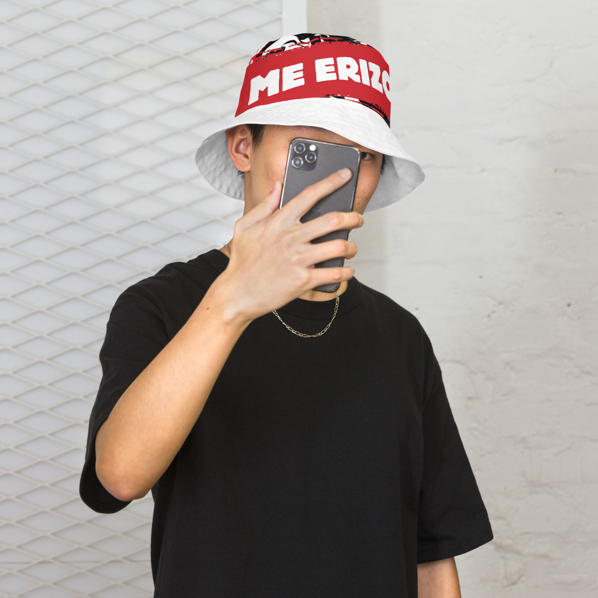 Reversible bucket hat
