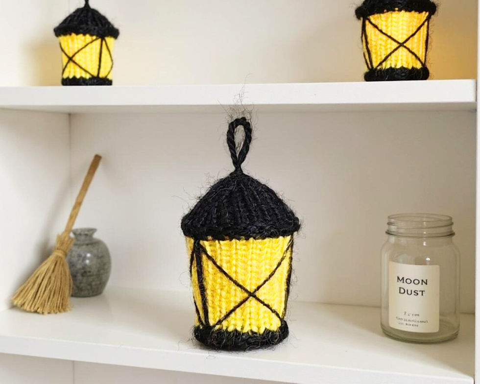 Thumbnail: Knitting Pattern - Lantern - Halloween Garland Decor PDF [K112-EN-Zabelina]