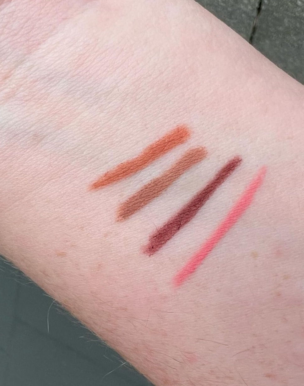 Thumbnail: Creamy lip liner 