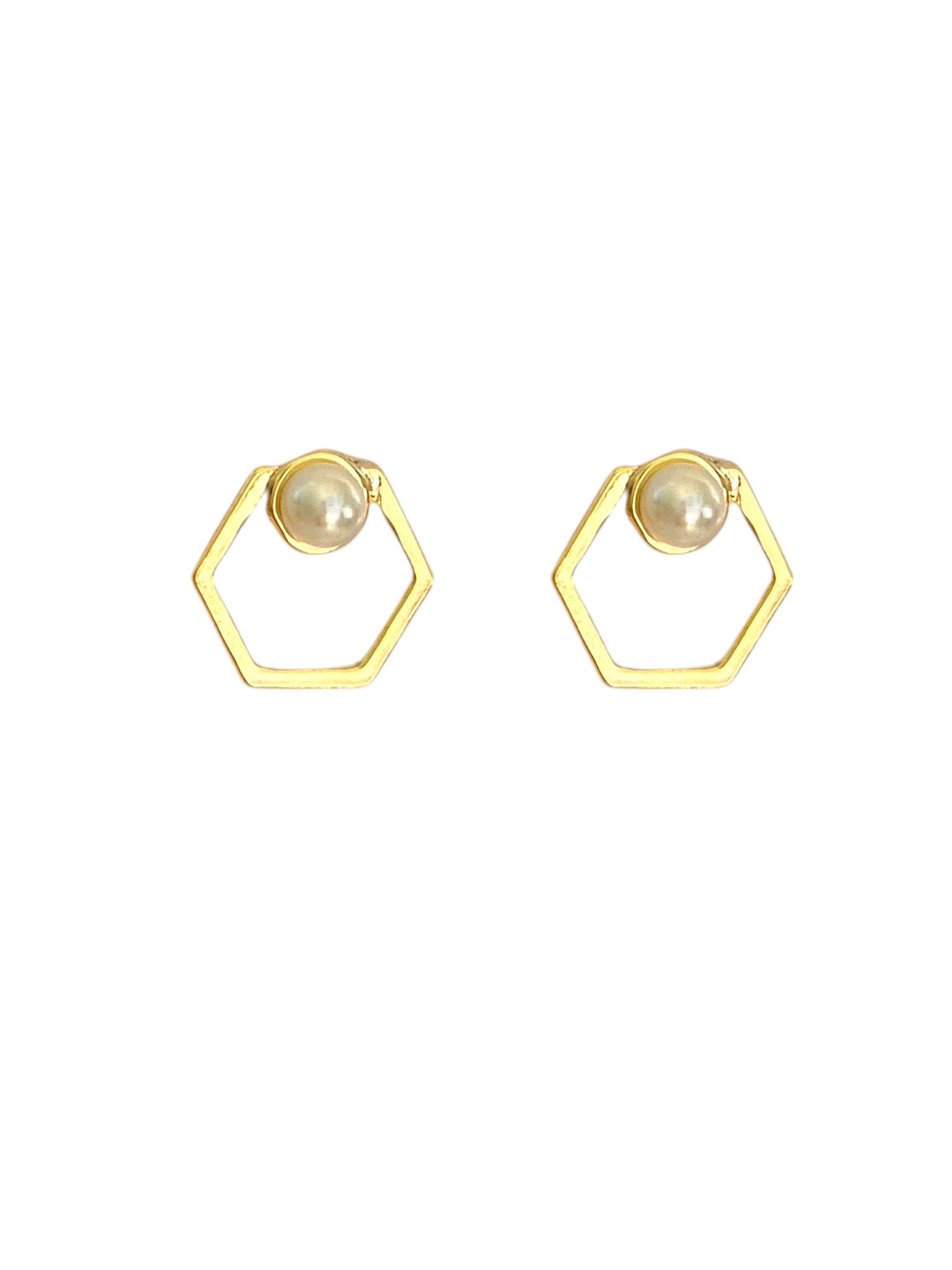 Brinco hexagonal banhado a ouro 18k com pérola