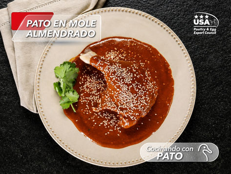 Receta de Pato con Mole Almendrado.
