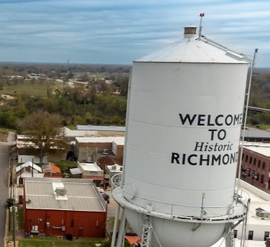 living-in-richmond-tx-cover_edited.jpg