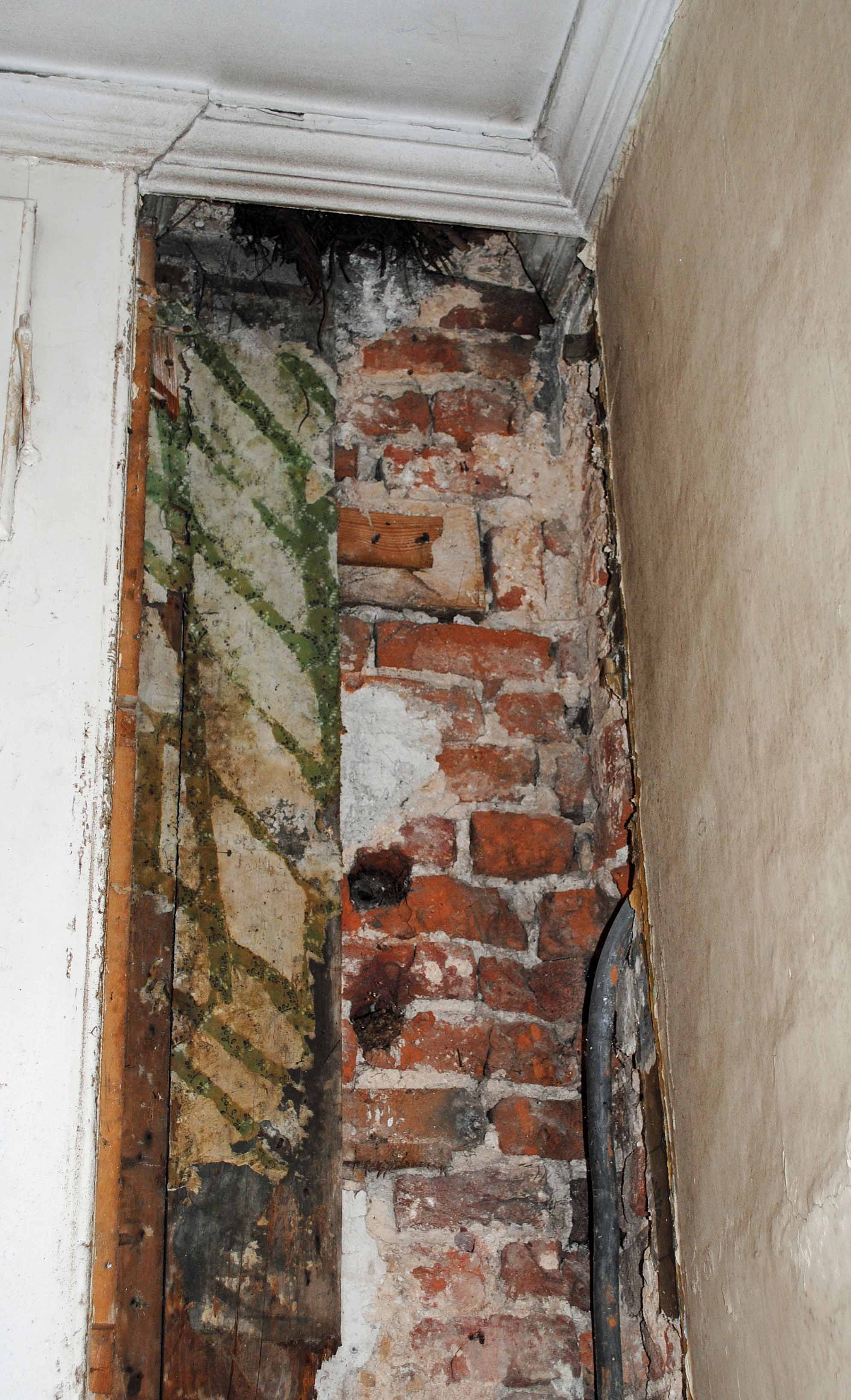 Internal wall