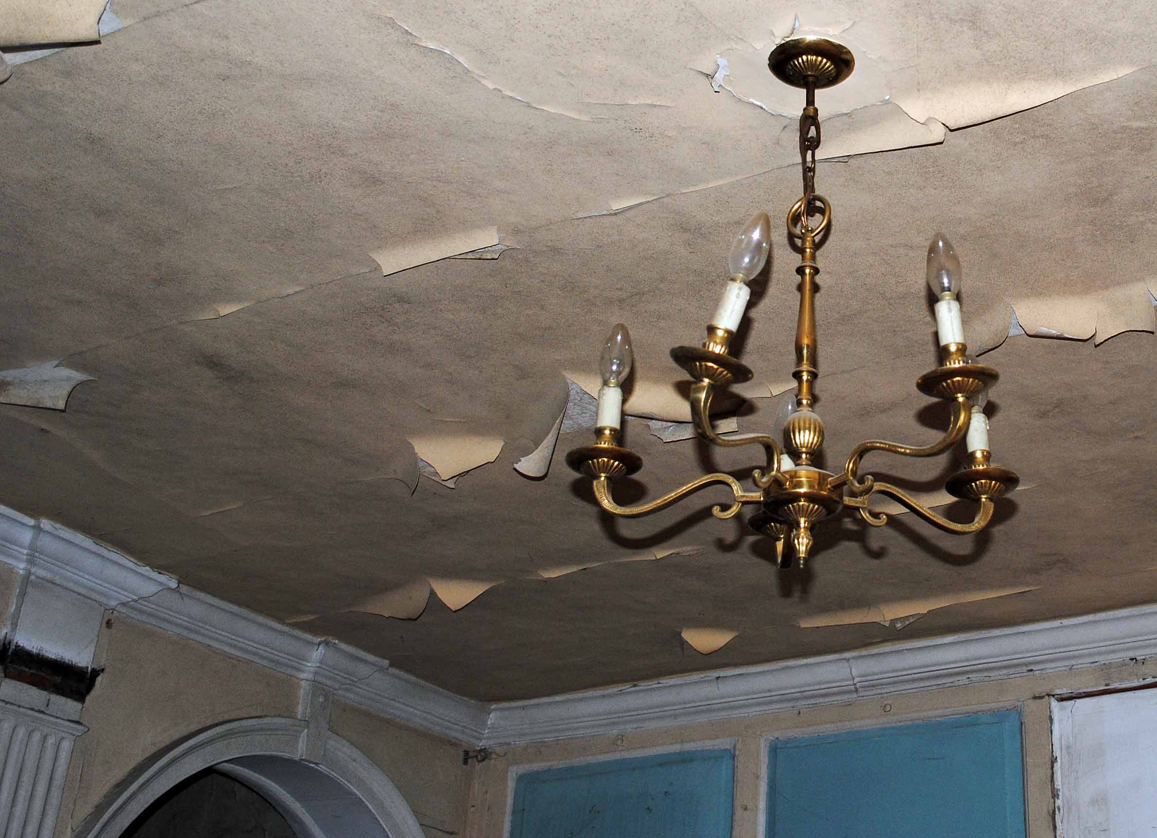 Ceiling