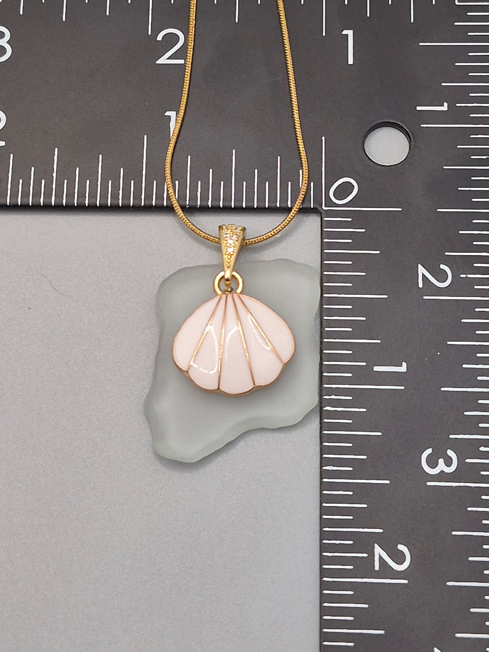 Thumbnail: Pink Scallop Shell