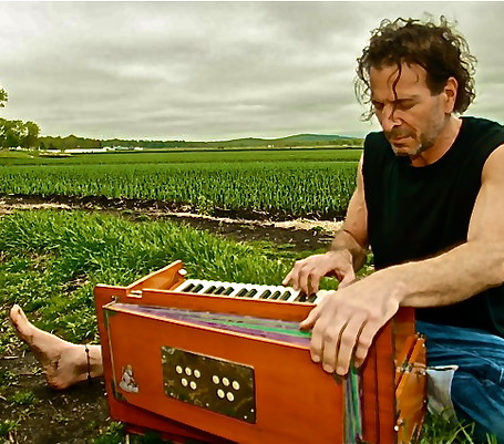 Harmonium Color.jpg