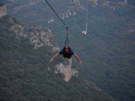 "Andrea launches himself on a zipline into the void, a metaphor for the courage to change his life, overcome burnout,