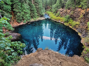 Hike to Oregon's Tamolitch Blue Pool