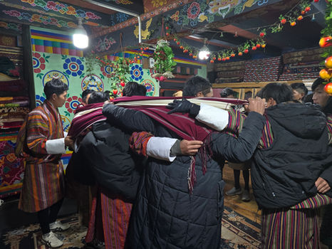 The longitudinal nutrition/microbiome and the anthropological parts in Laya have been in full swing again!  