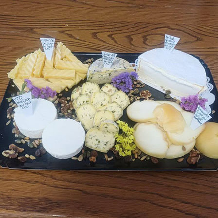 Aux Bons From’Tons : fromager artisanal à La Ferté-Bernard et ses marchés