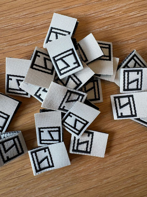 Labels het interieurbedrijf eigen label kussencollectie